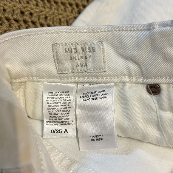Lucky brand Mid Rise Ava Skinny Jean NWT size 0/25 Ankle white color - Picture 7 of 10
